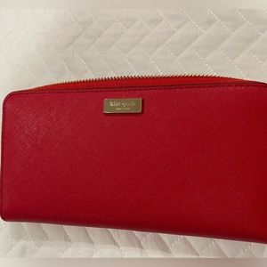 NWOT- Kate Spade Laurel Way Neda large wallet